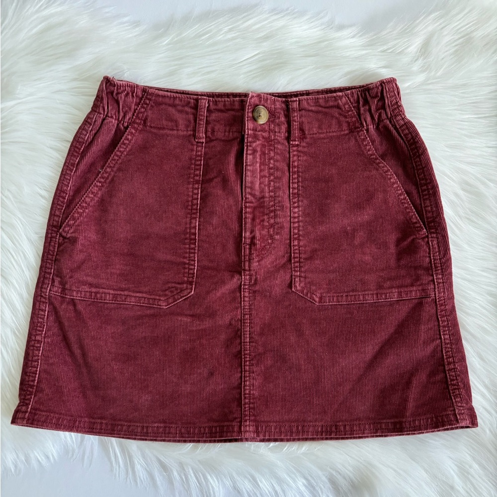 American Eagle women’s pink/red corduroy skirt size 4